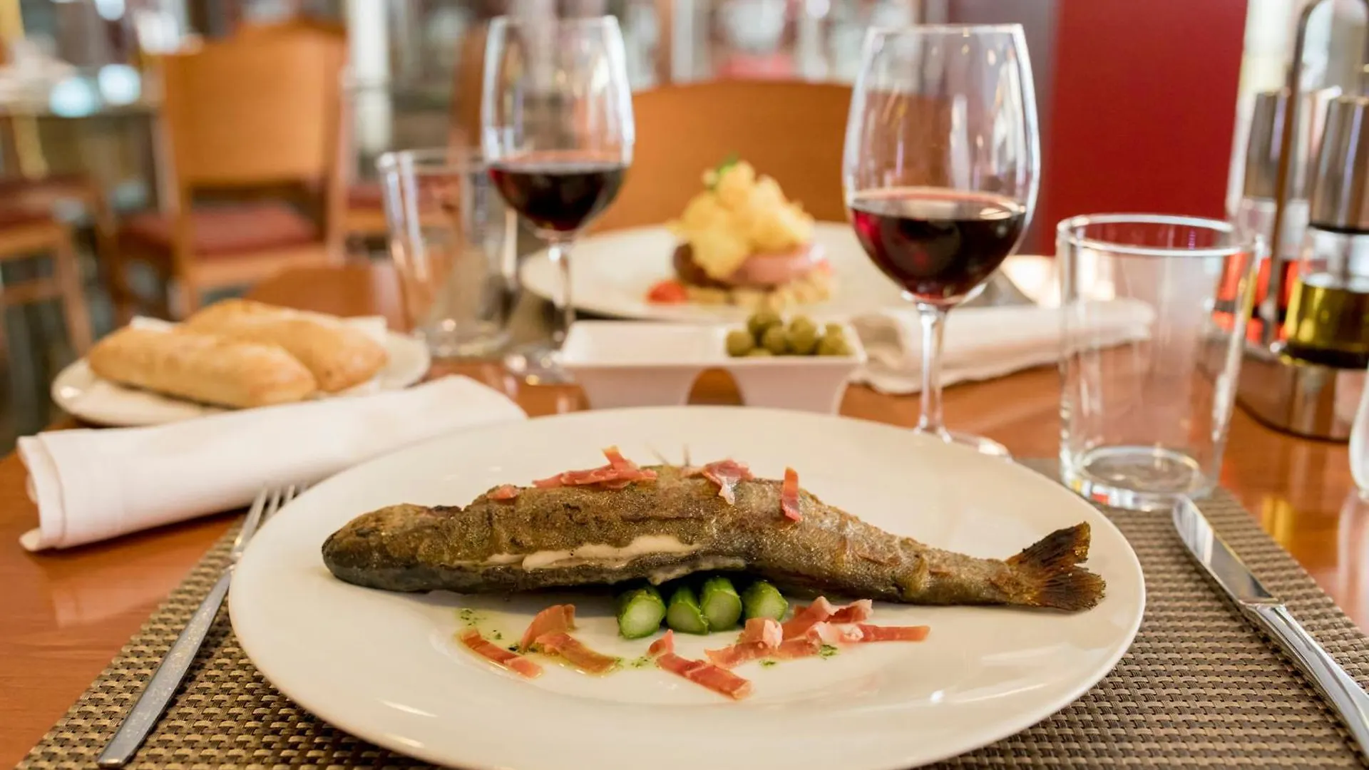 Ξενοδοχείο Sercotel Delfos Andorra