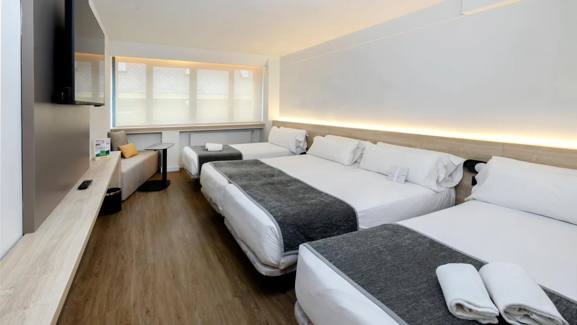 Ξενοδοχείο Sercotel Delfos Andorra